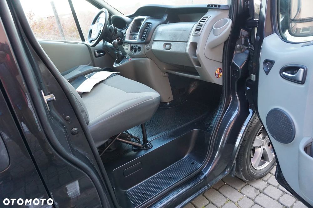 Renault Trafic 2.0 dCi 115 Grand Passenger Expression - 33