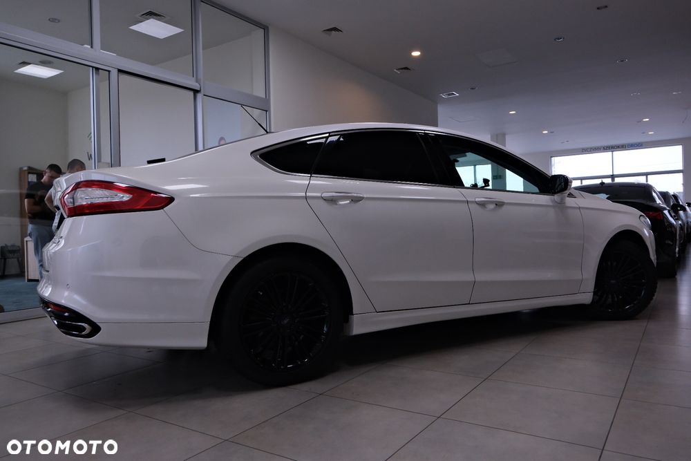 Ford Fusion - 7