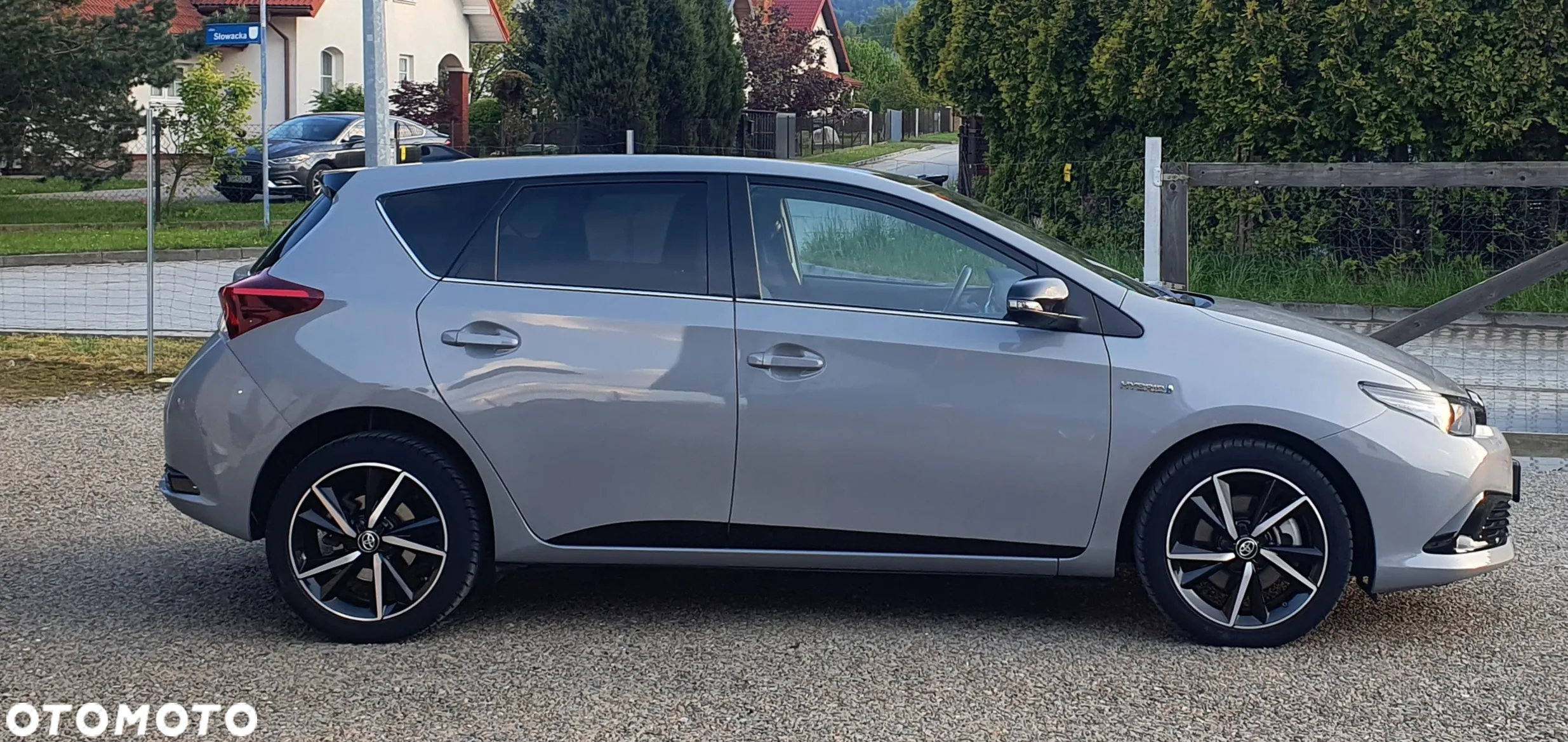 Toyota Auris 1.8 VVT-i Hybrid Automatik Design Edition - 21