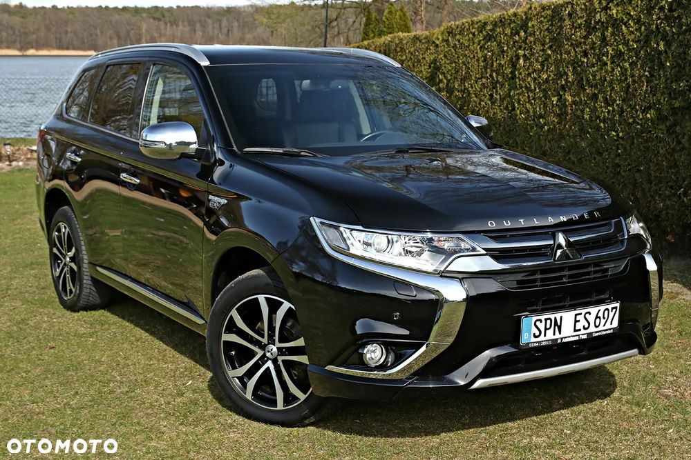 Mitsubishi Outlander - 10