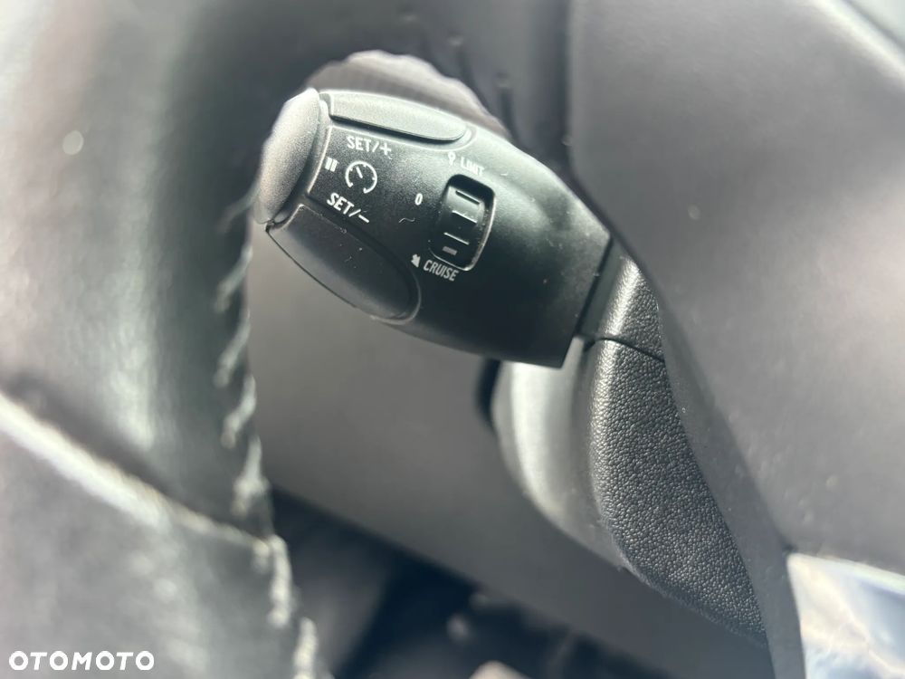 Peugeot 2008 - 24