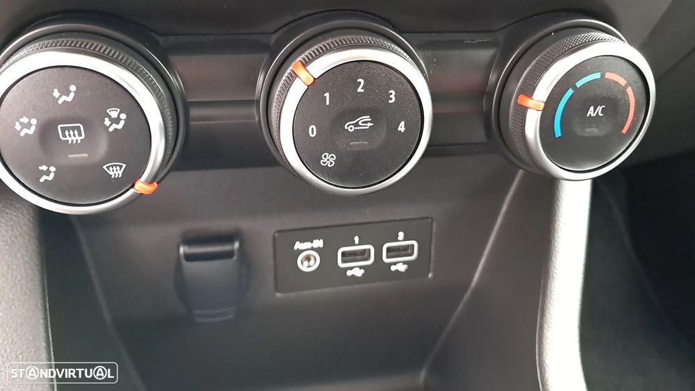 Renault Clio 1.5 Blue dCi Evolution - 19