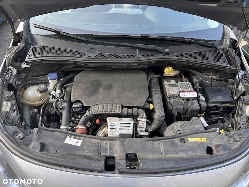 Peugeot 2008 PureTech 110 Stop&Start Style - 5