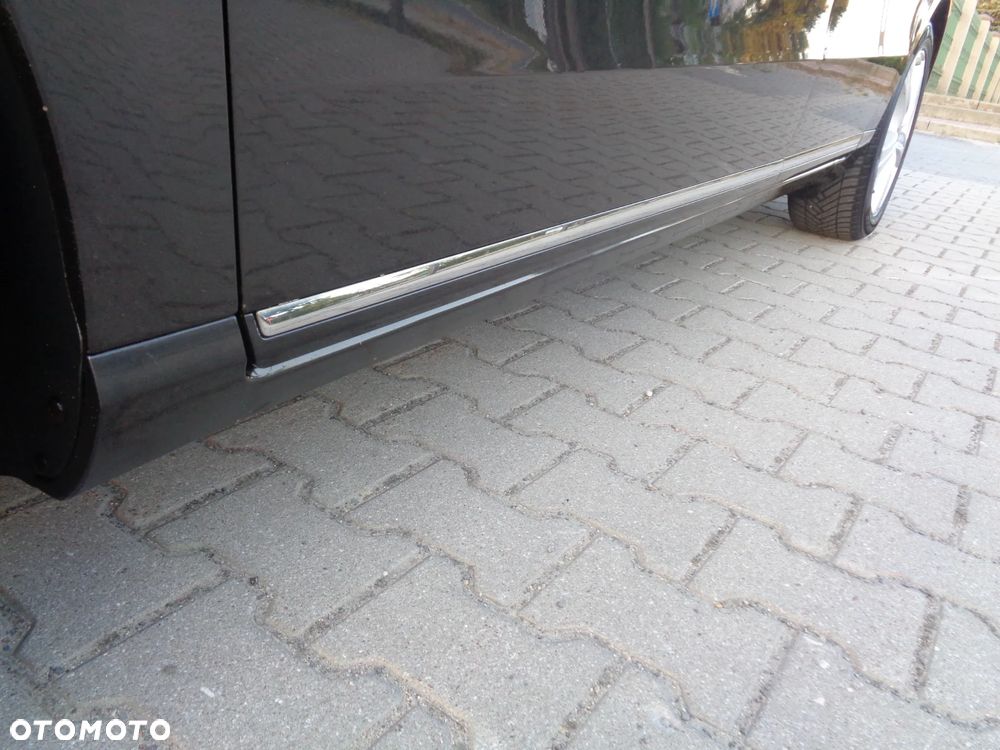 Volkswagen Passat 2.0 TDI DPF Highline - 36