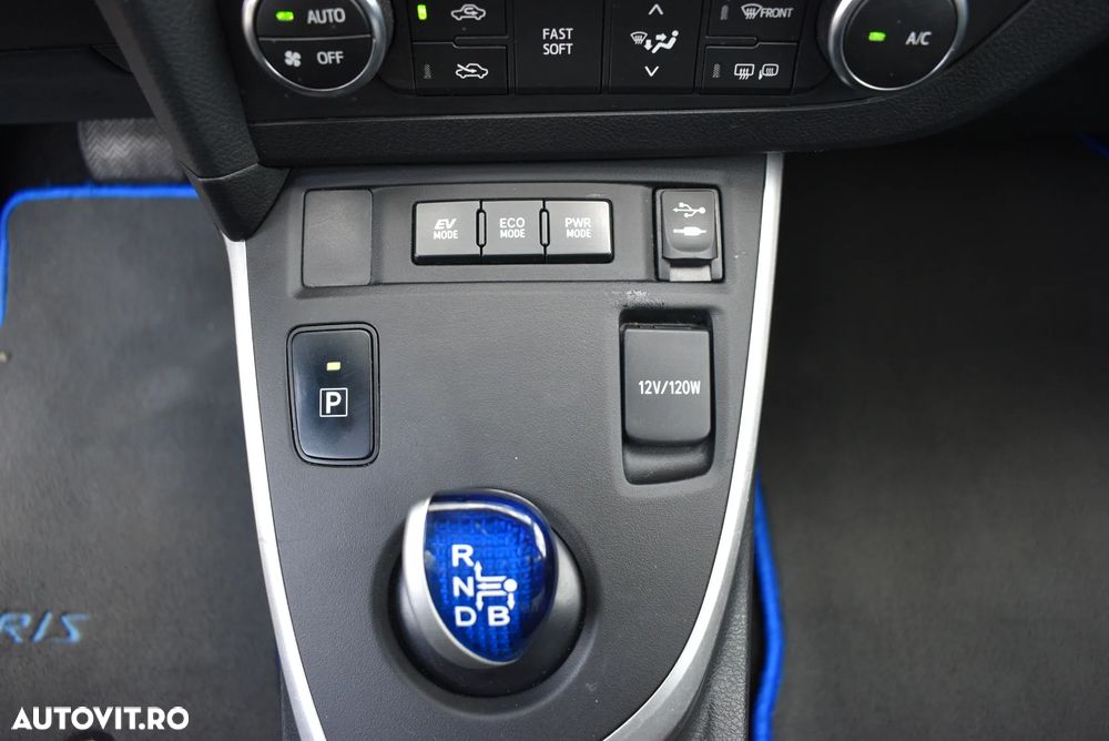 Toyota Auris 1.8 L VVT-i Luna - 13