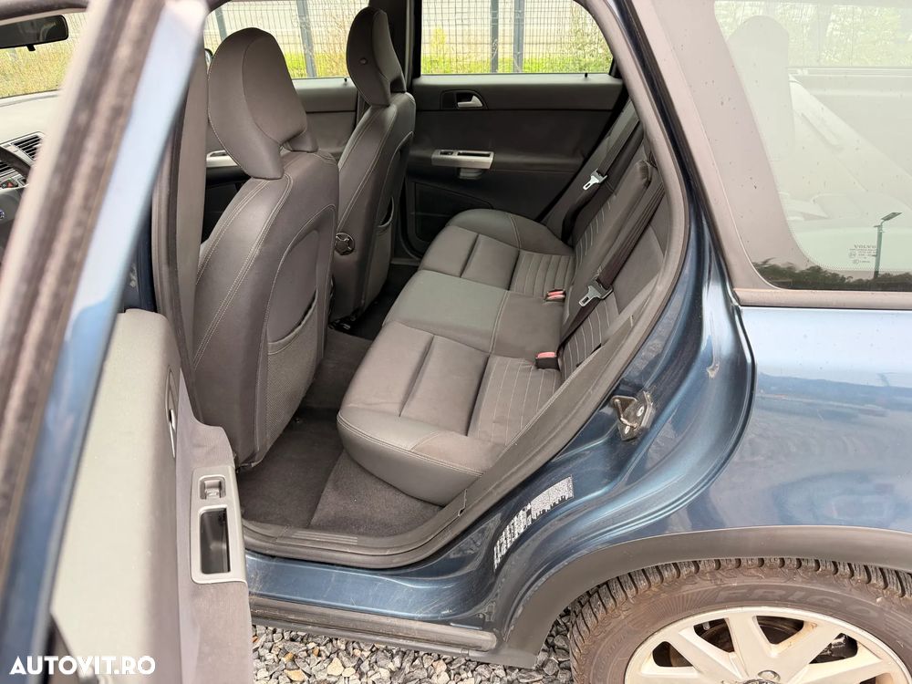 Volvo V50 2.0D - 8
