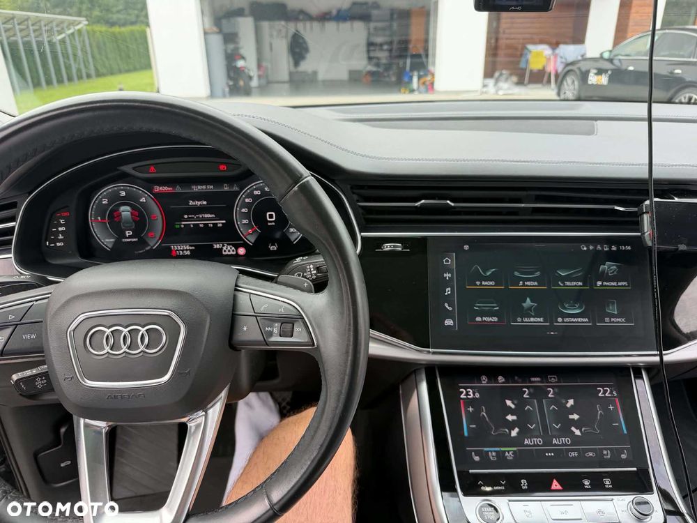 Audi Q7 - 6