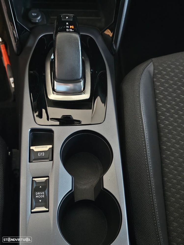 Peugeot e-2008 Allure Pack - 22