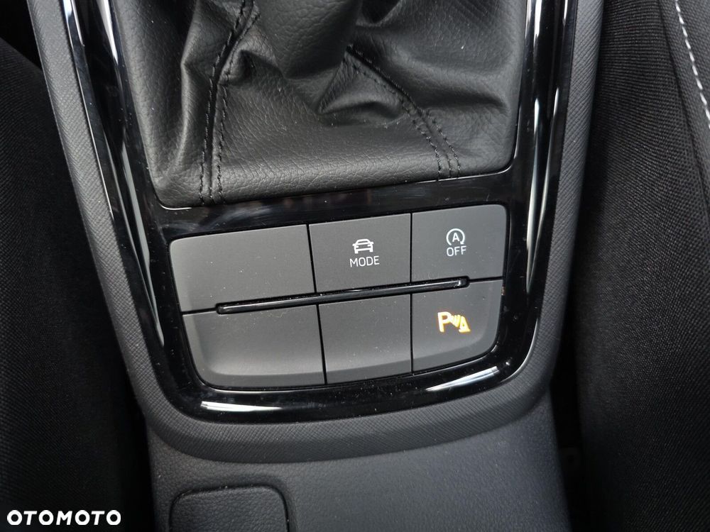 Skoda Kamiq 1.0 TSI Selection - 28
