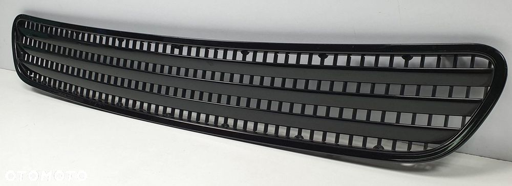 KRATKA WLOT ATRAPA MASKI BMW 7 E65 - 3