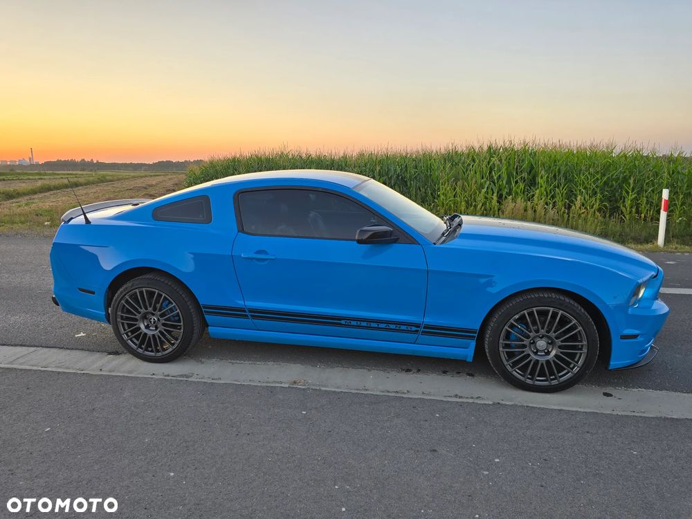 Ford Mustang 3.7 V6 Premium - 10