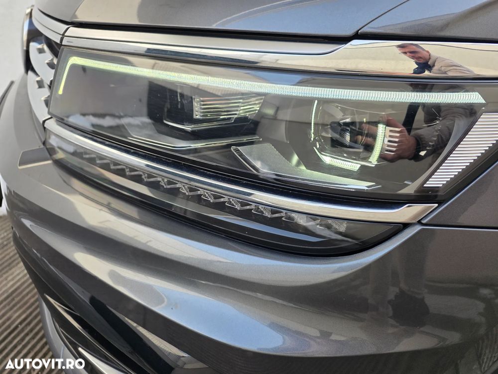 Volkswagen Tiguan 2.0 TSI 4Mot DSG R-Line - 22