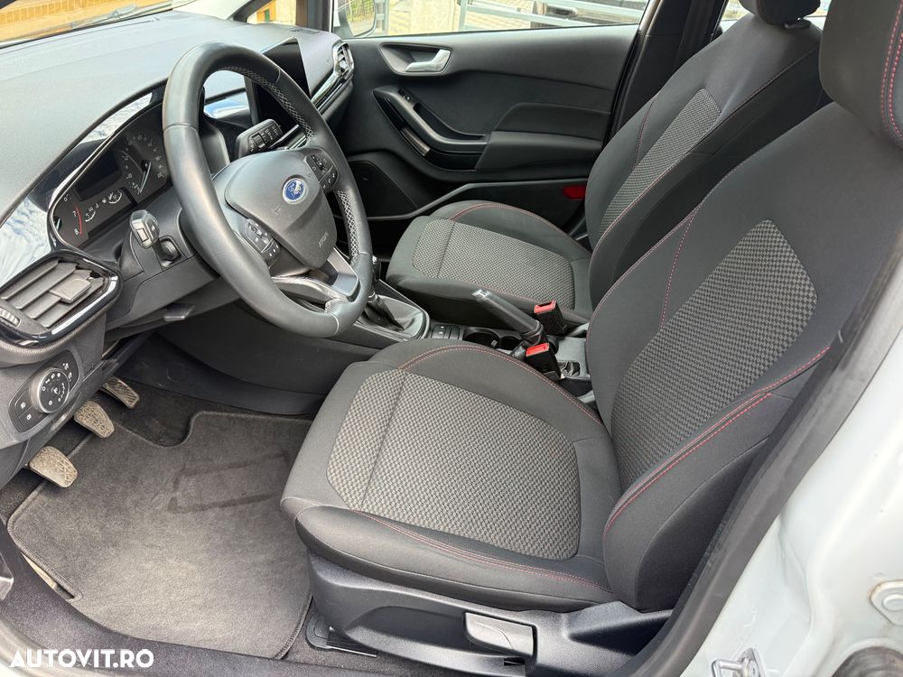 Ford Fiesta 1.0 EcoBoost S&S COOL&CONNECT - 19