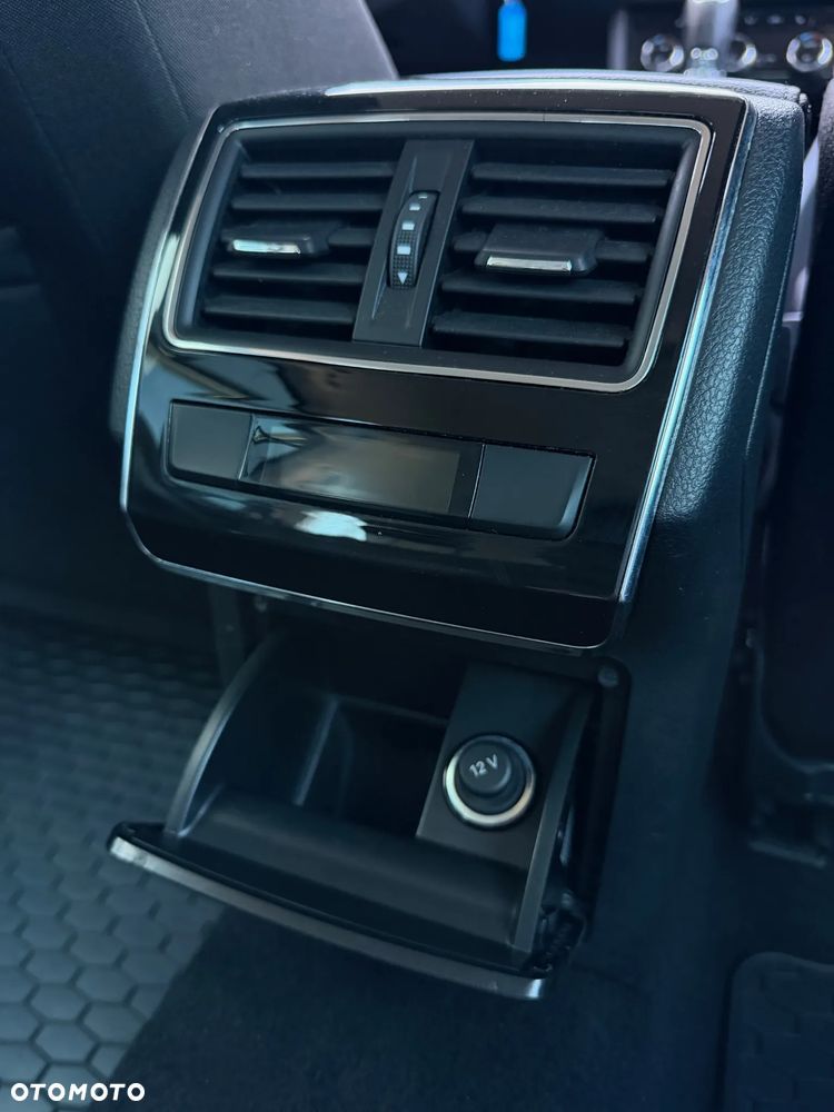 Skoda Superb 1.5 TSI Ambition DSG - 17