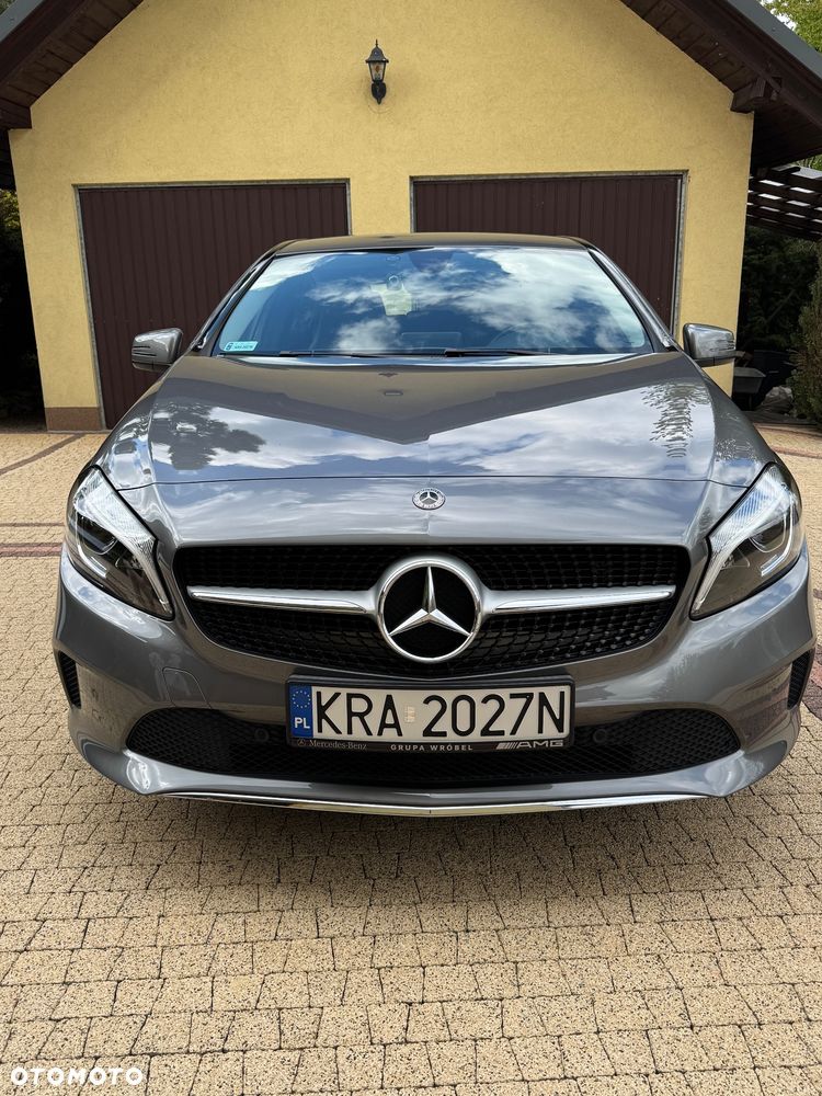 Mercedes-Benz Klasa A 180 7G-DCT Urban - 9