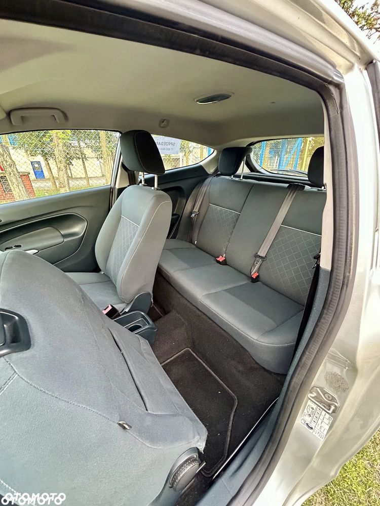 Ford Fiesta 1.25 Ambiente EU5 - 9