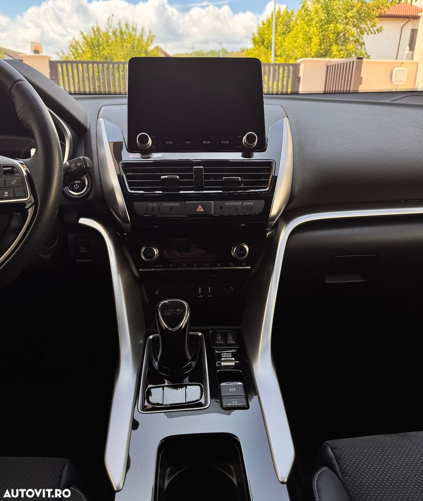 Mitsubishi Eclipse-Cross - 12