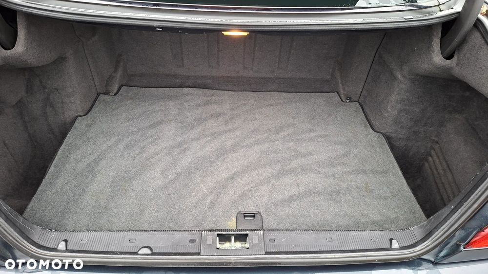 Mercedes-Benz Klasa E - 11