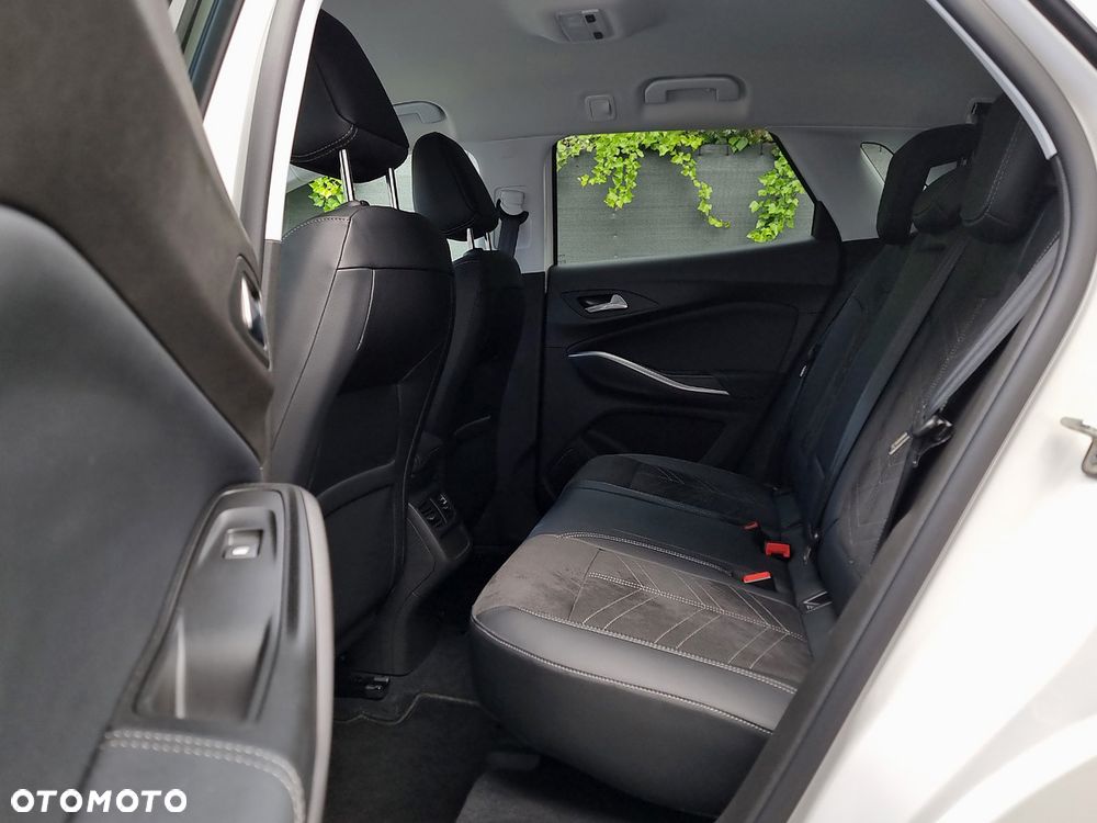 Opel Grandland 1.5 D Automatik Ultimate - 10