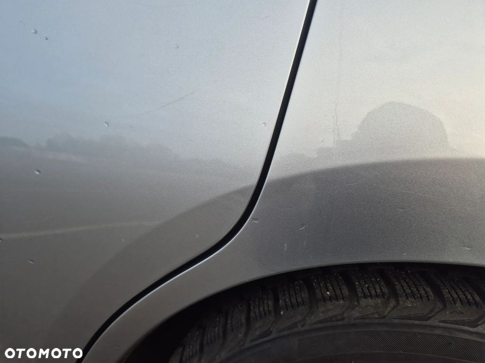 Mazda 5 2.0 Sport - 21