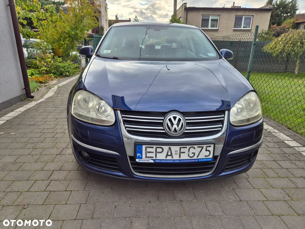 Volkswagen Jetta - 13