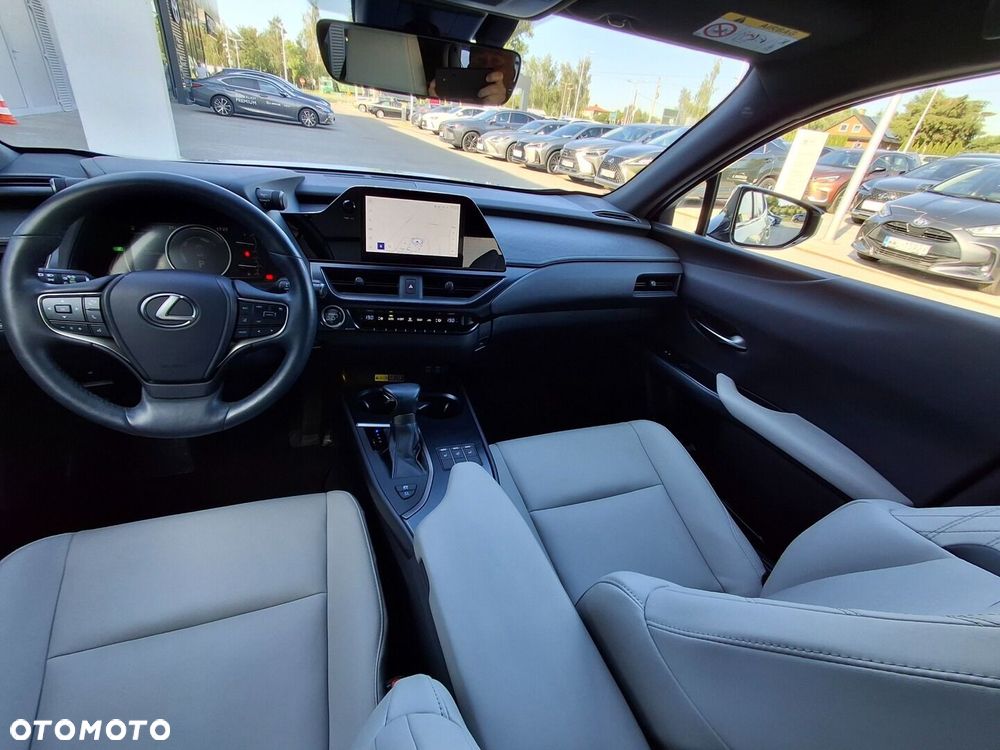 Lexus UX 250h GPF F Sport Design 2WD - 22