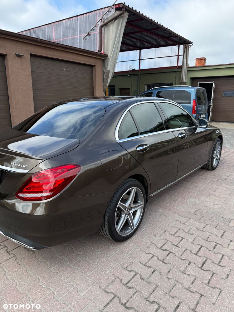 Mercedes-Benz Klasa C 300 7G-TRONIC Exclusive - 2
