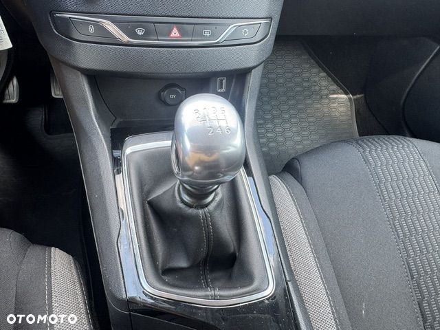 Peugeot 308 - 19