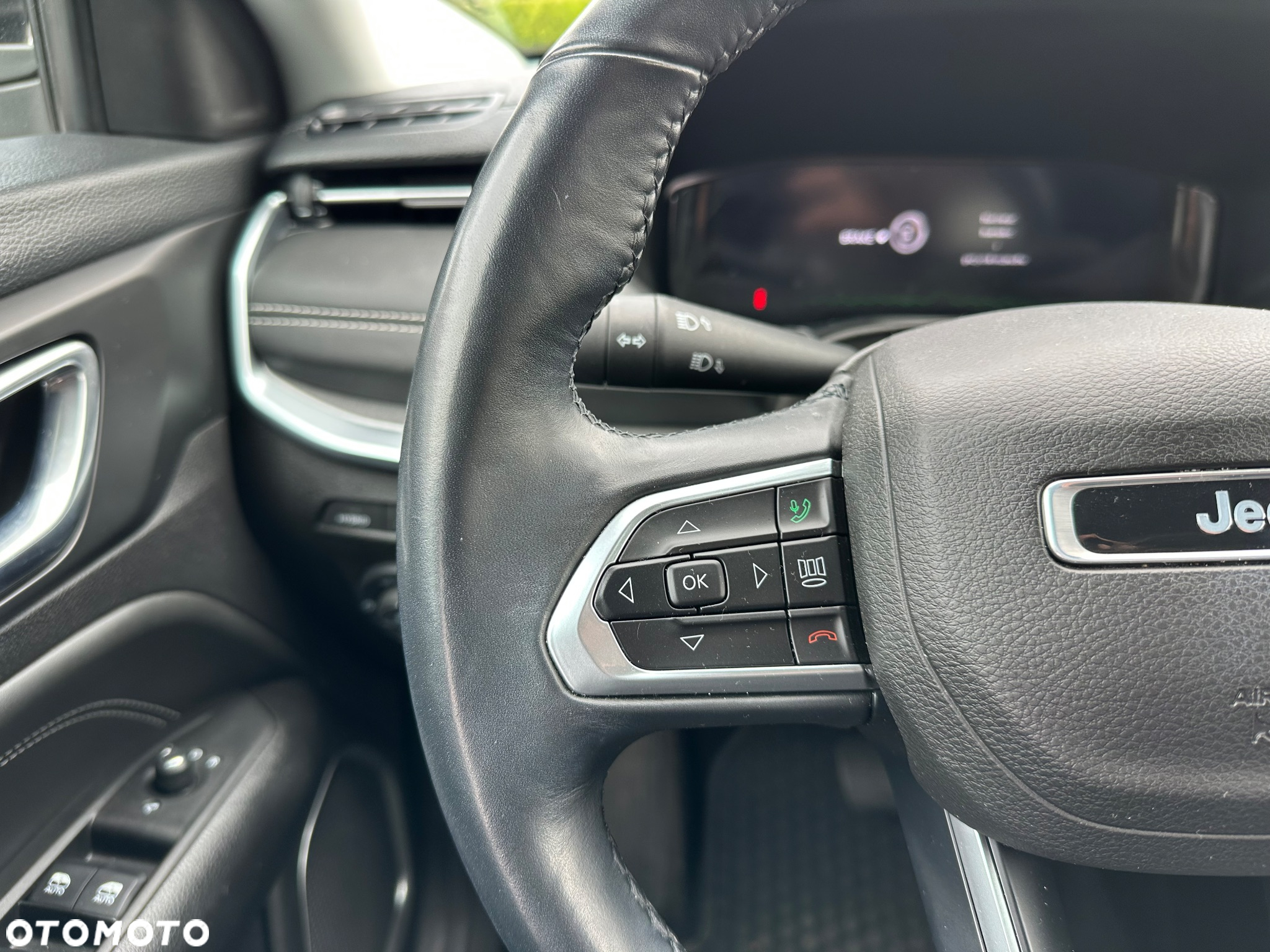 Jeep Compass 1.3 T4 4xe PLUG-IN HYBRID Automatik S - 12