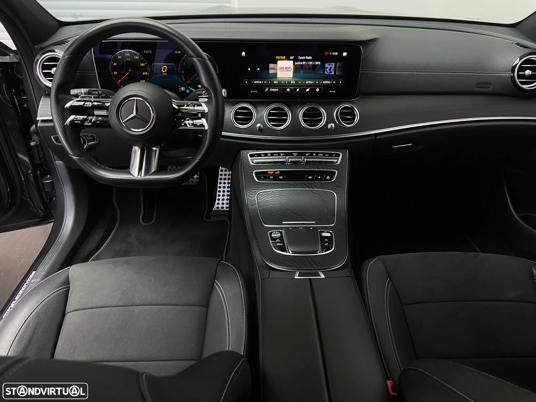 Mercedes-Benz E 300 de AMG Line - 14