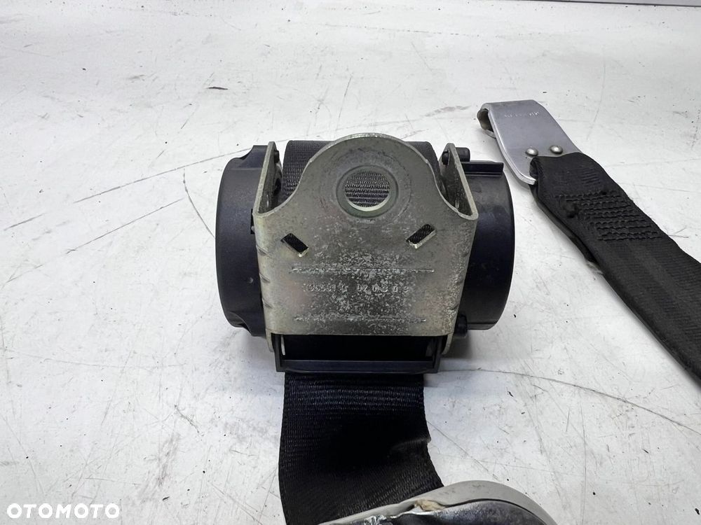 PAS BEZPIECZEŃSTWA W BAGAŻNIKU VW SHARAN 7M3857815C - 2