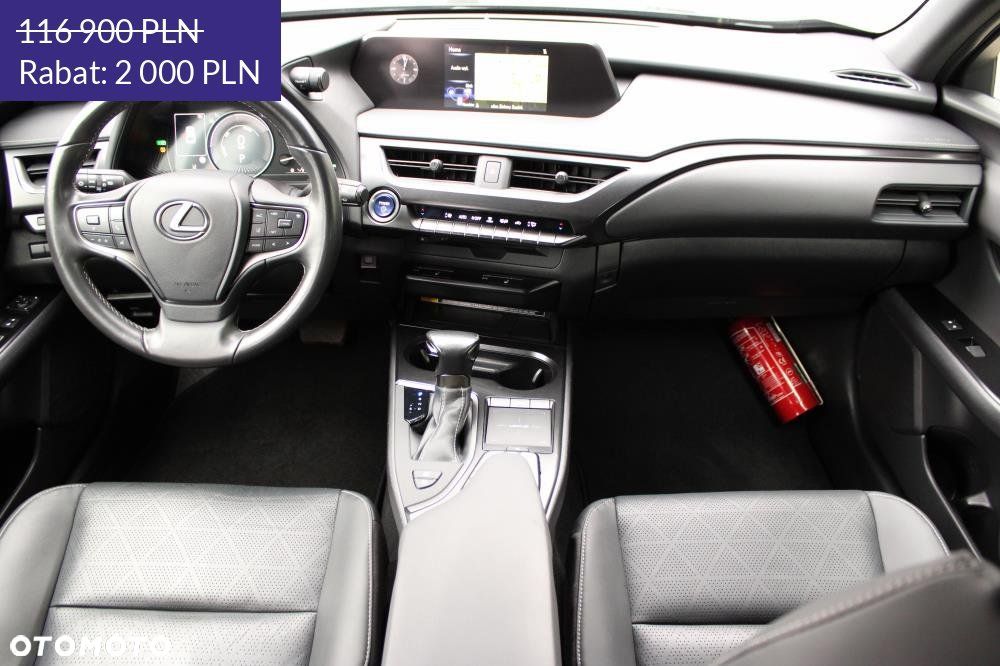Lexus UX - 9