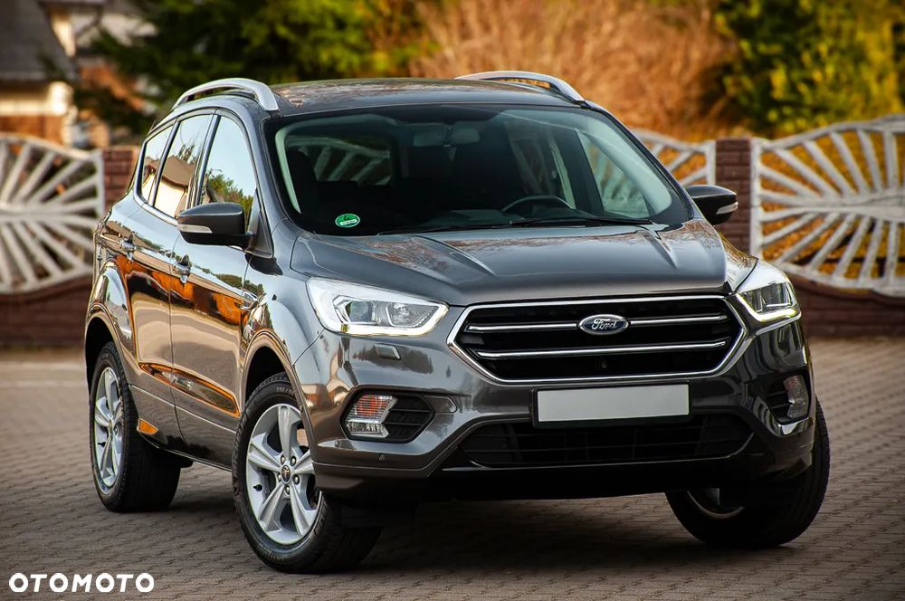 Ford Kuga - 2