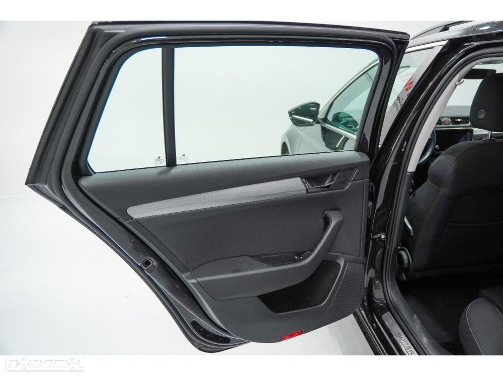 Skoda Superb Break - 16