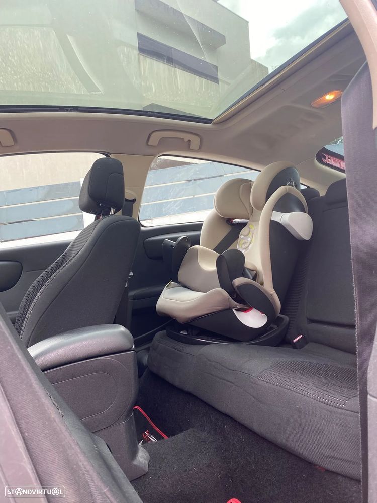 Citroën C4 1.6 HDi 110 VTR Pack - 12