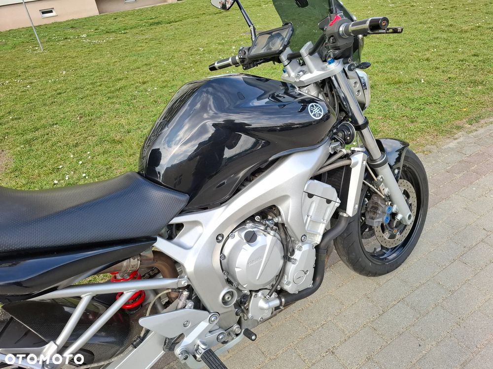 Yamaha FZ6 - 23