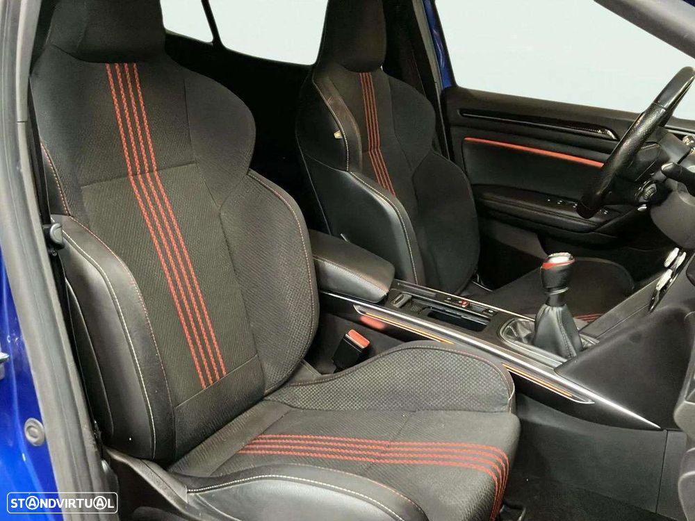 Renault Mégane 1.5 Blue dCi R.S. Line - 16