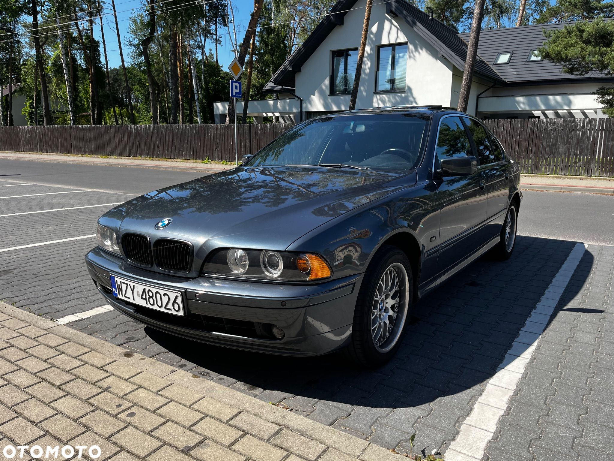 BMW Seria 5 520i - 1