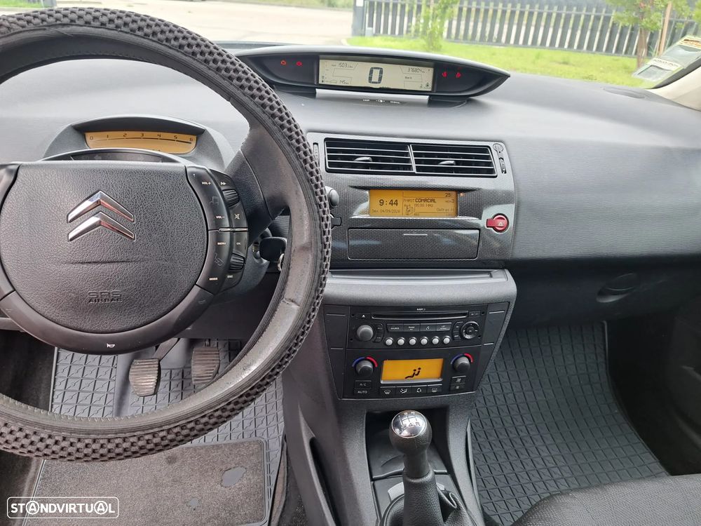 Citroën C4 1.6 HDi VTS - 6