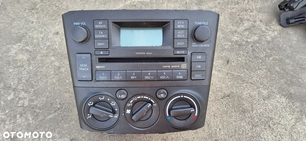 Radio CD panel nawiewu klimatyzacji manualny Toyota Avensis T25 lift 2007r 86120-05110 - 1