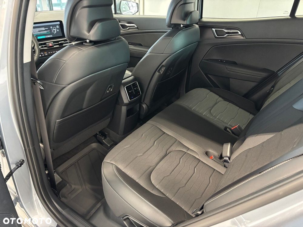 Kia Sportage - 16