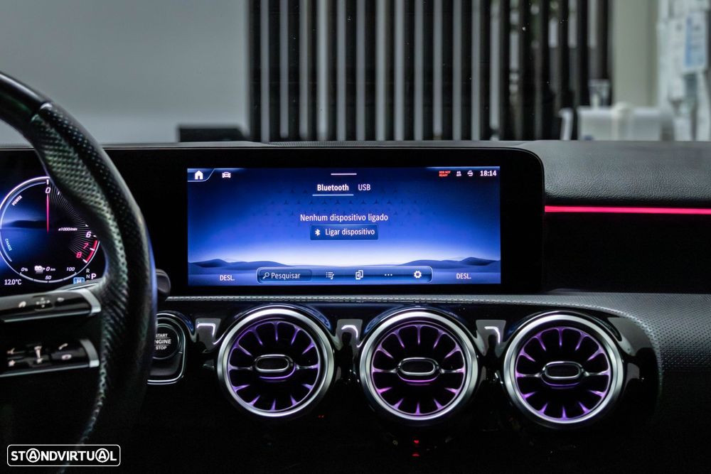 Mercedes-Benz A 250 e AMG Line - 27