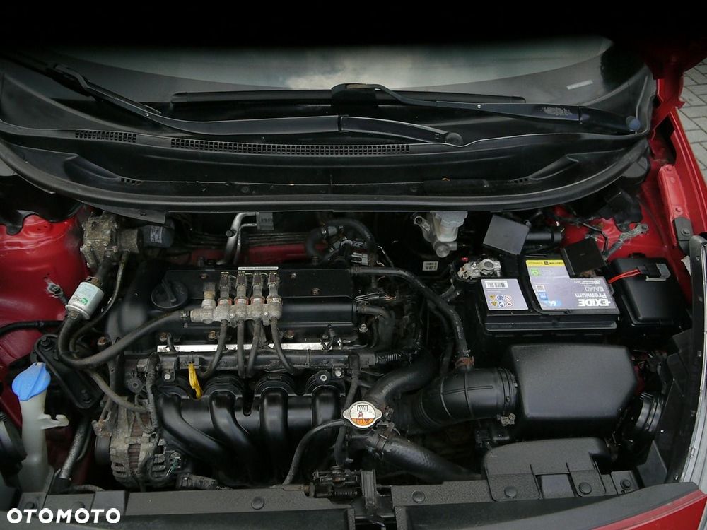 Kia Rio 1.4 L - 32
