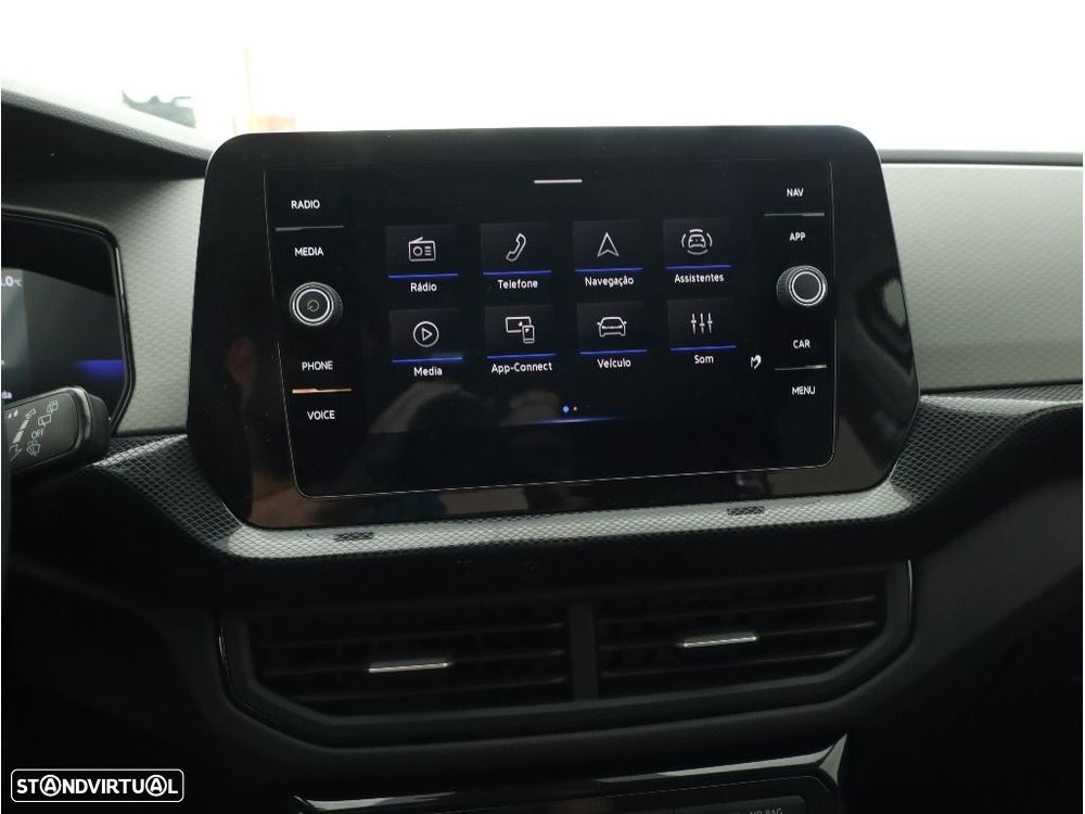 VW T-Cross 1.0 TSI Urban DSG - 23