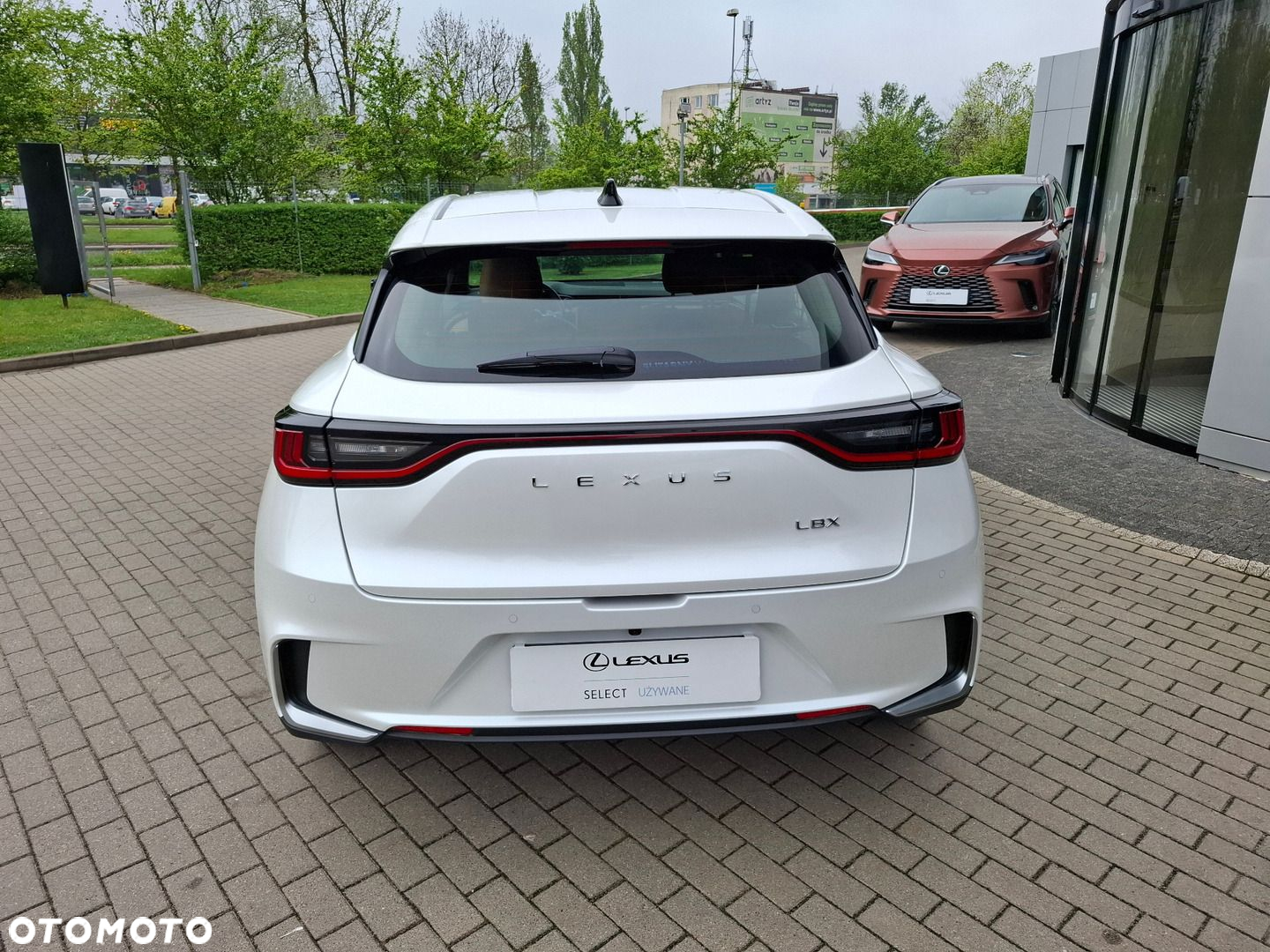 Lexus LBX 1.5 Hybrid Relax AWD - 4