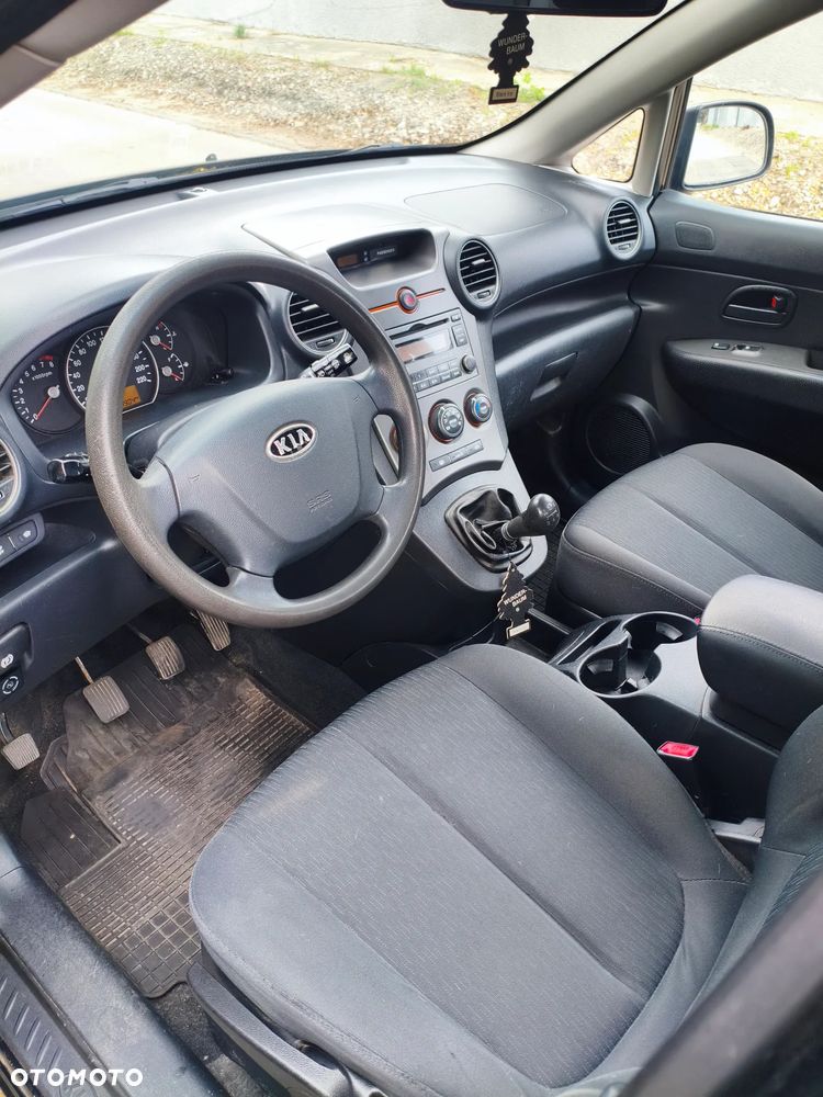 Kia Carens 2.0 EX - 8