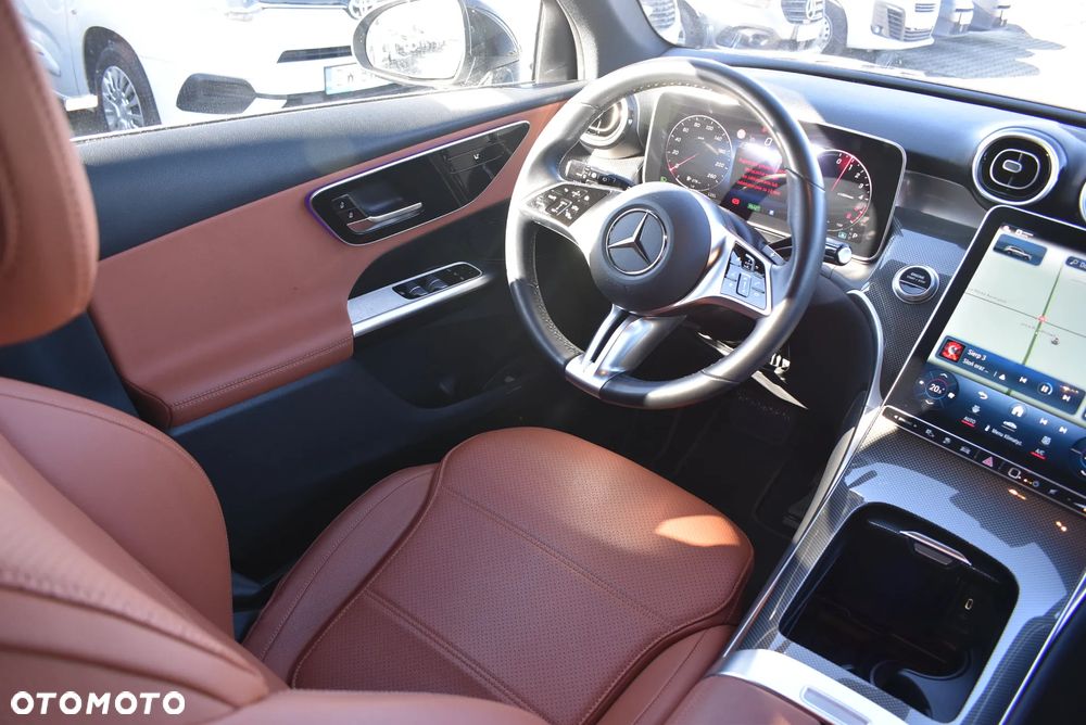 Mercedes-Benz GLC 300 de PHEV 4-Matic Avantgarde - 22