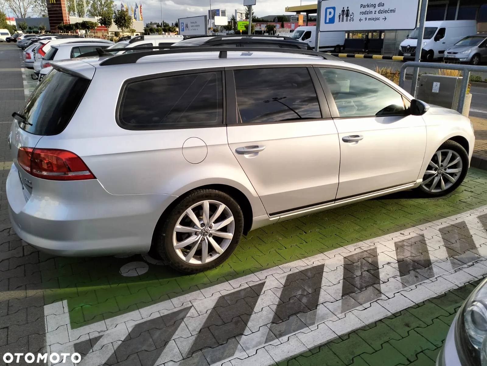 Volkswagen Passat Variant 2.0 TDI BlueMotion Technology Trendline - 2