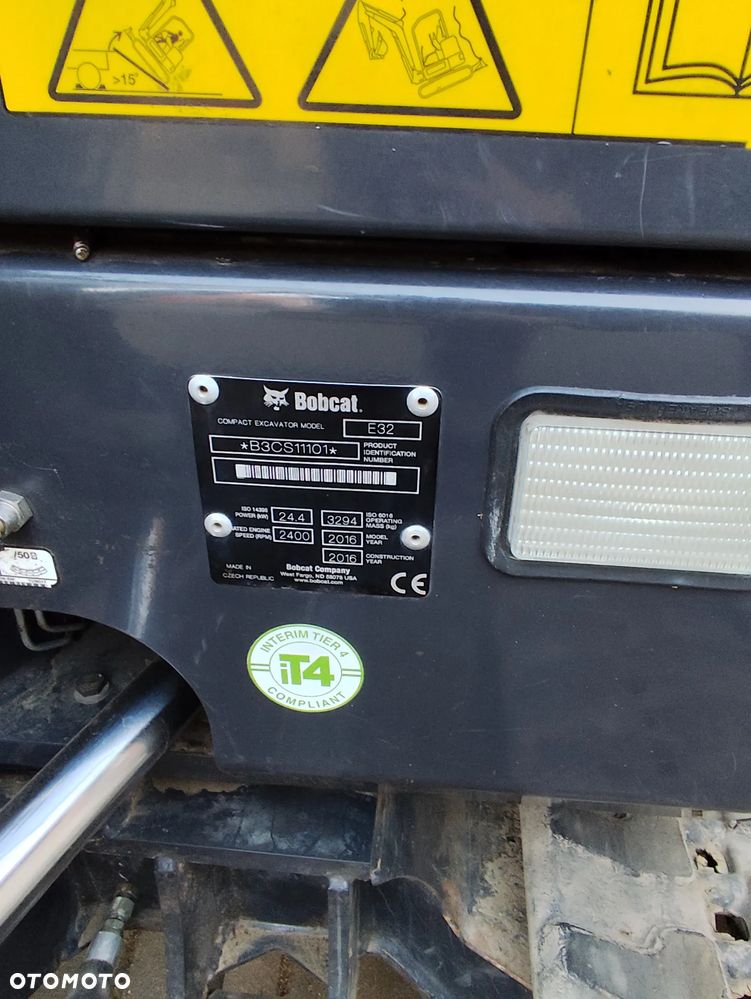 Bobcat e 32 - 7