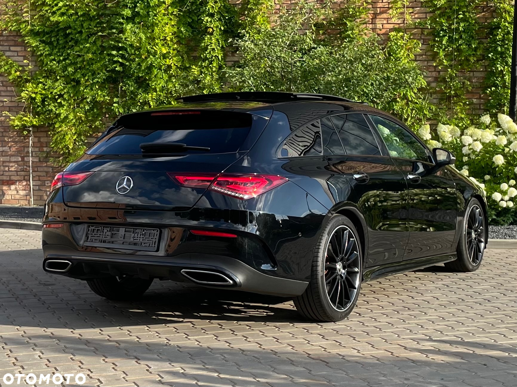 Mercedes-Benz CLA 200 Shooting Brake 7G-DCT AMG Line - 4